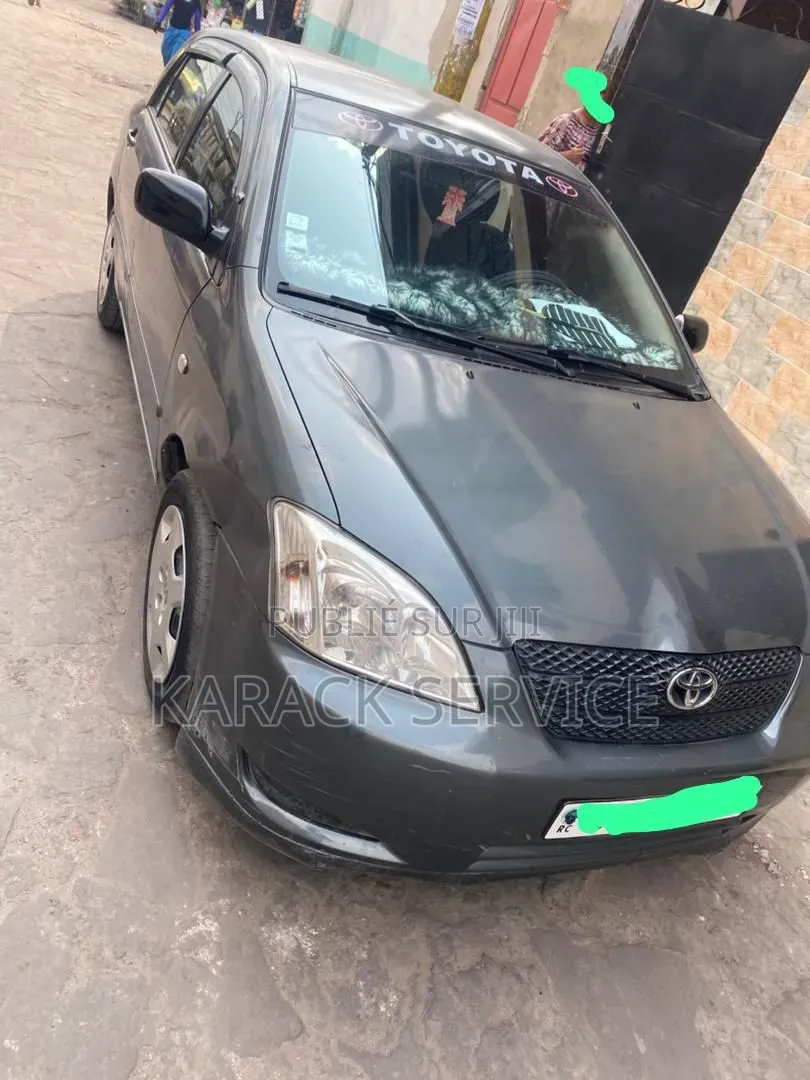 Toyota Corolla Hybrid 2025 Noir