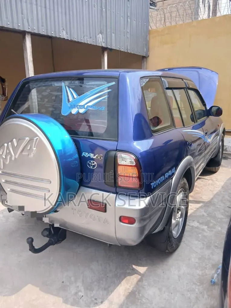 Toyota RAV4 2019 Bleu