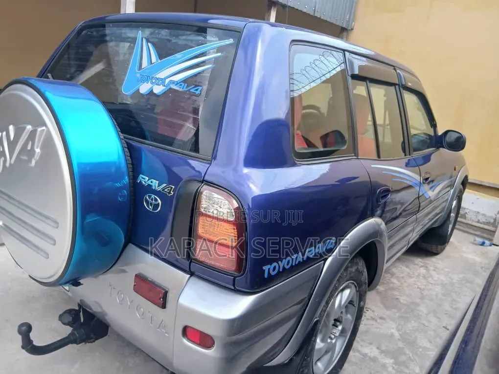 Toyota RAV4 2019 Bleu