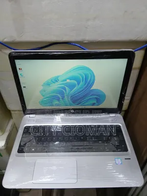Nouveau HP ProBook 450 G4 8GB Intel Core i7 SSD 256GB