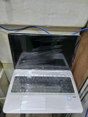 Nouveau HP ProBook 450 G4 8GB Intel Core i7 SSD 256GB