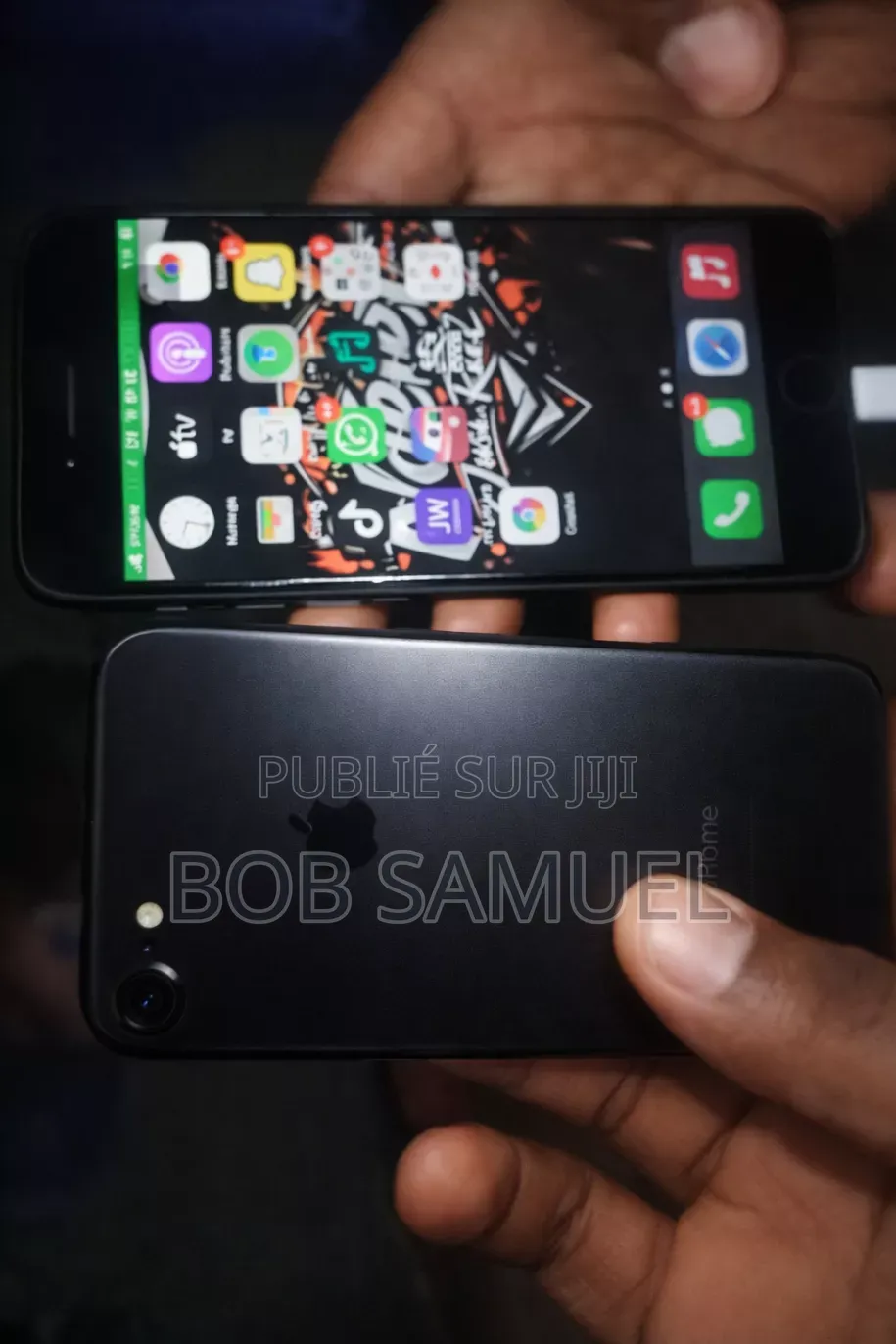Apple iPhone 7 32 GB Noir