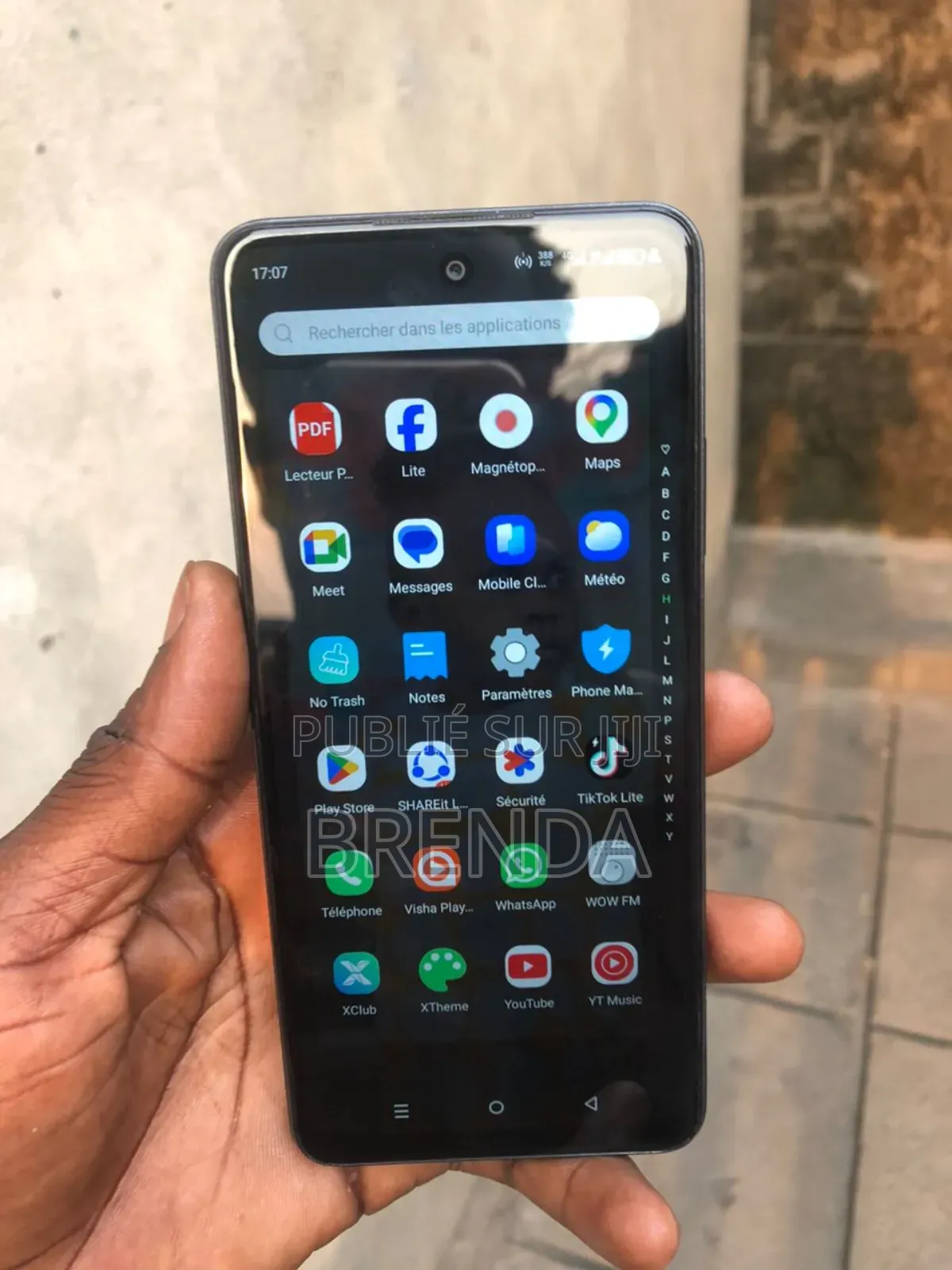 Nouveau Infinix Smart 8 64 GB Noir