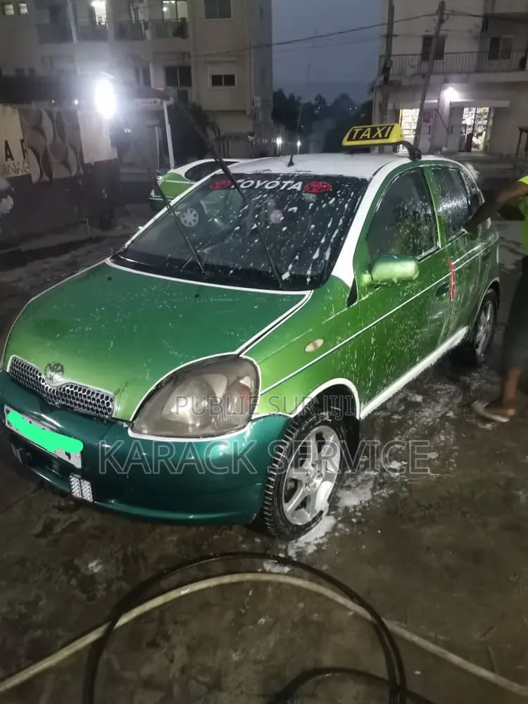 Toyota Yaris 2021 Vert