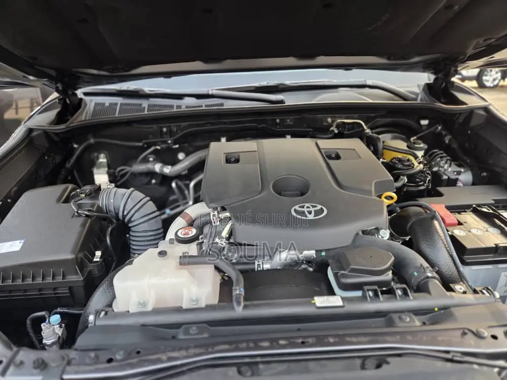 Nouveau Toyota Fortuner 2025 Vert