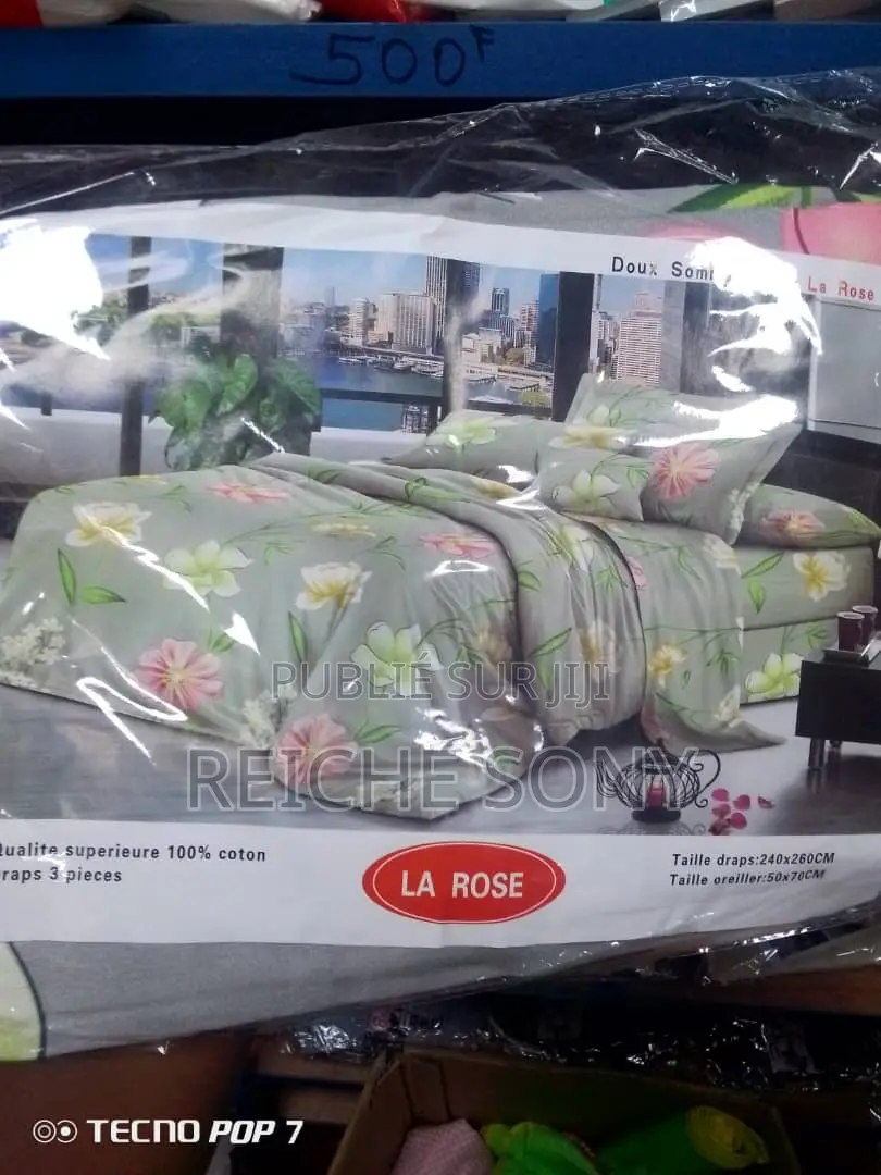 Drap Et Coussin