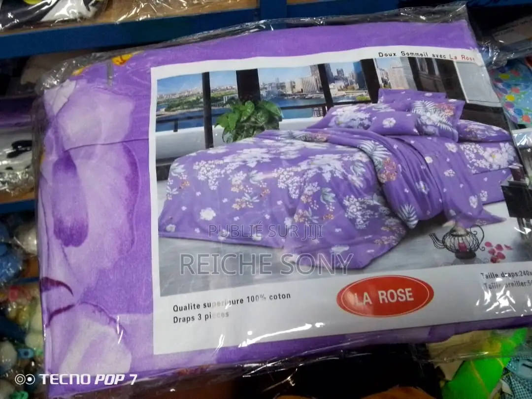 Drap Et Coussin