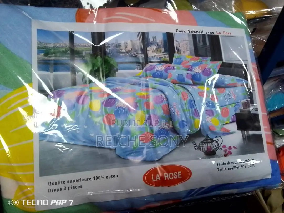 Drap Et Coussin