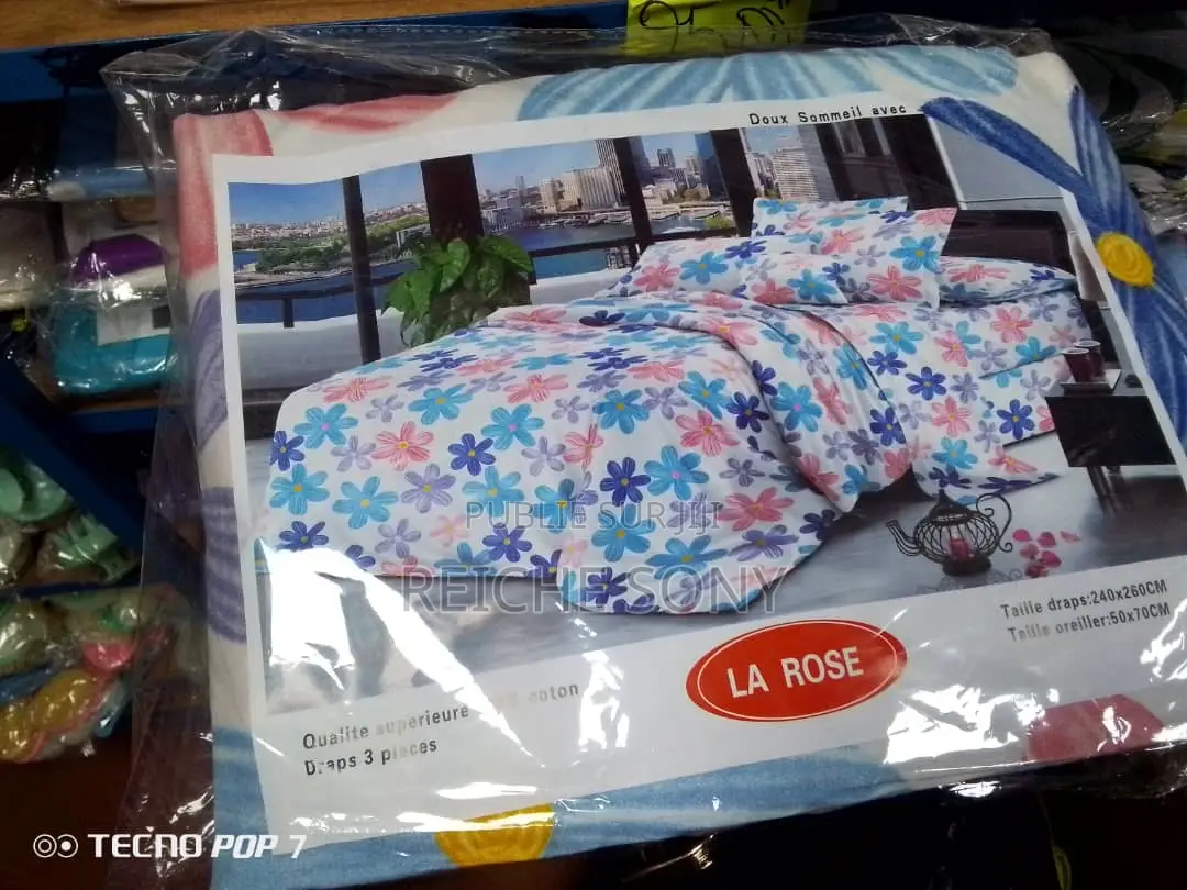 Drap Et Coussin