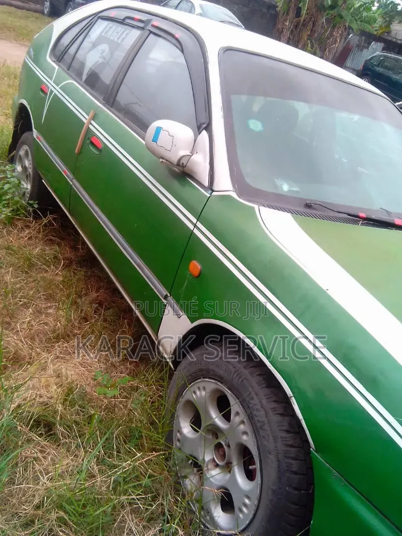 Toyota Corolla 2018 Vert