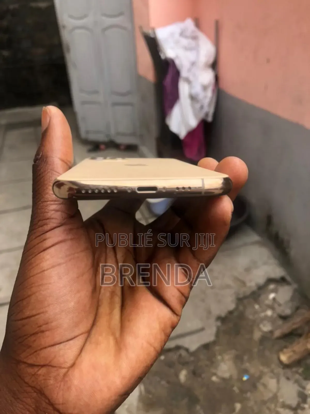 Nouveau Apple iPhone 11 Pro 64 GB Bronze