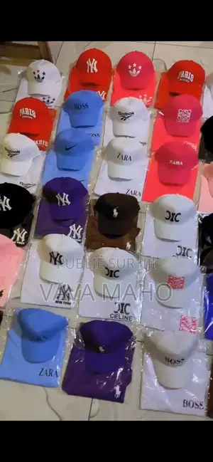 T-Shirt Et Chapeau