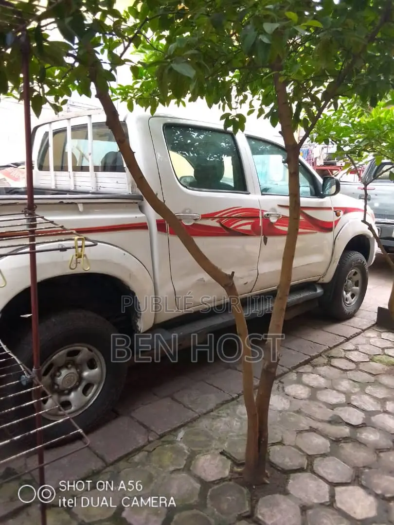 Toyota Hilux SR5 2013 Blanc