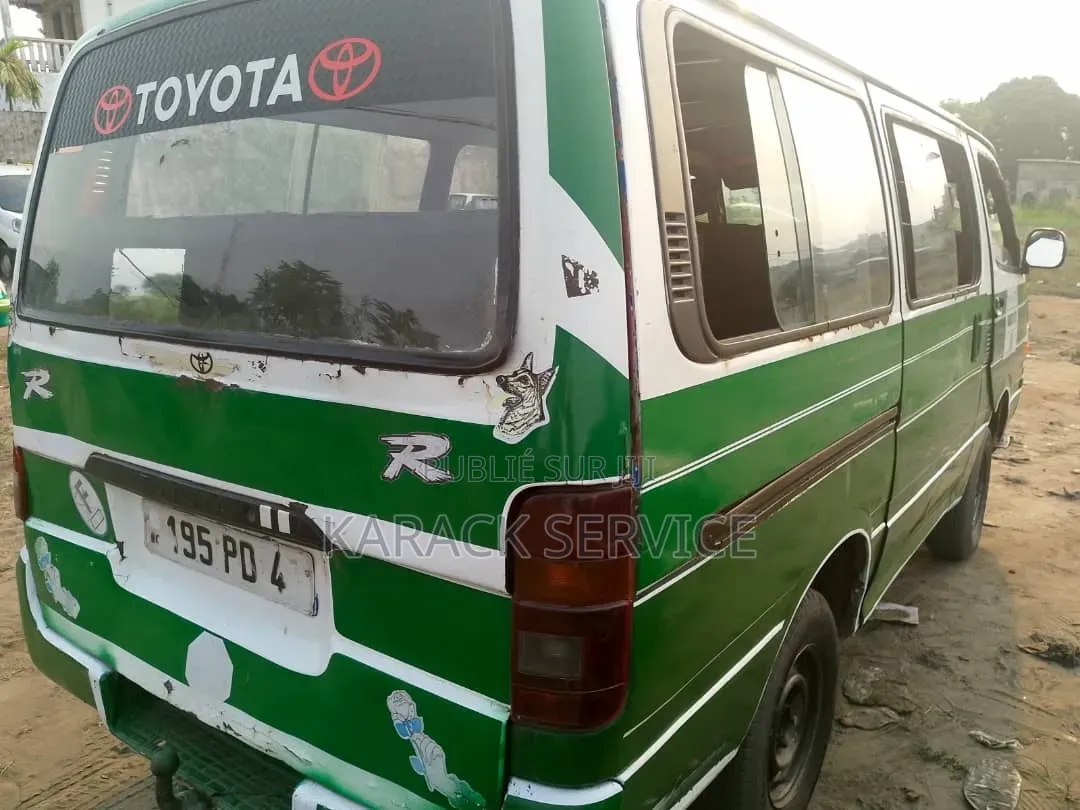 Toyota Sous-verre 2016 Vert