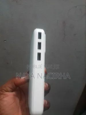 Je Vends Un Onduleur Avec Chargeur À 3000f