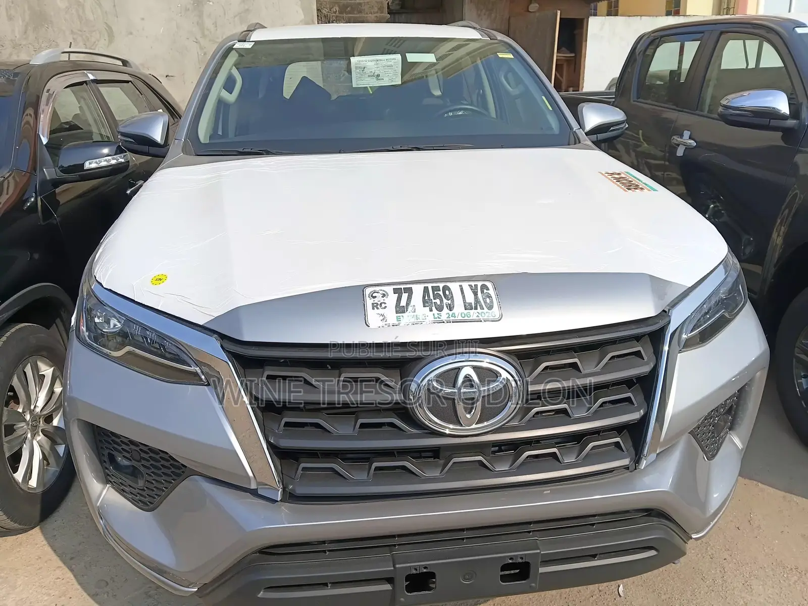 Nouveau Toyota Fortuner 2025 Gris