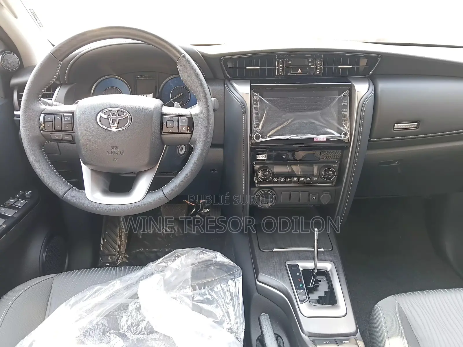 Nouveau Toyota Fortuner 2025 Gris