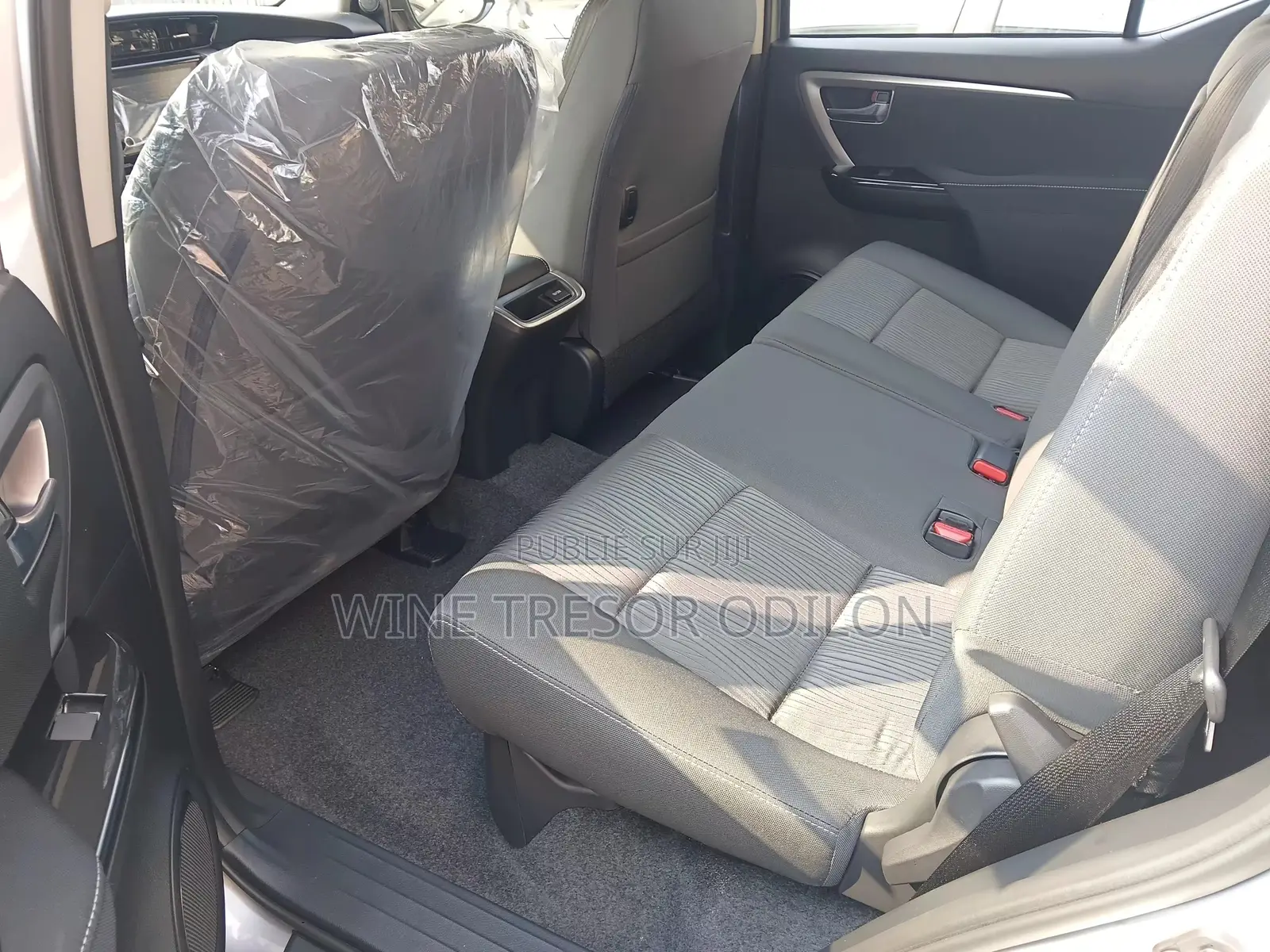 Nouveau Toyota Fortuner 2025 Gris