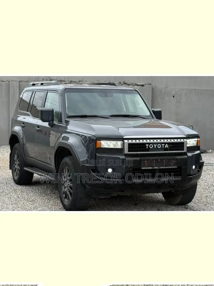 Toyota Land Cruiser LC300 2025 Noir
