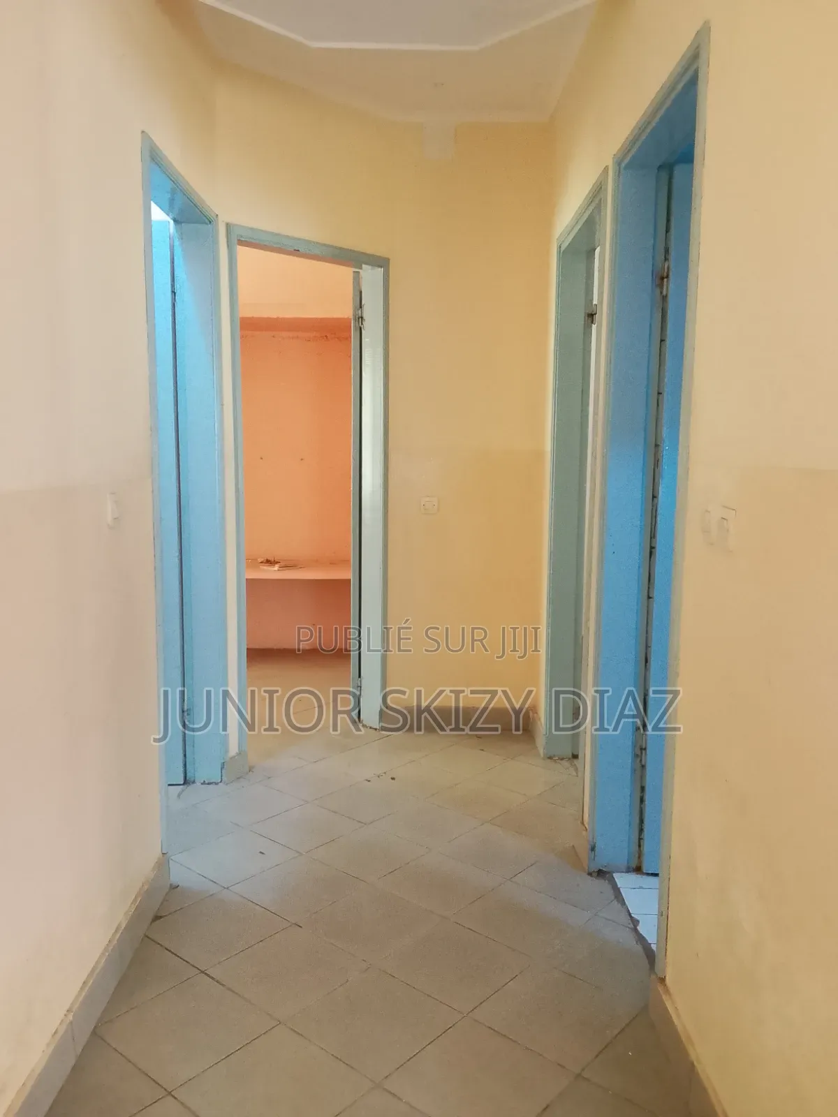 3chbre Maison dans Diaz Immo, Mongo-Mpoukou à Louer