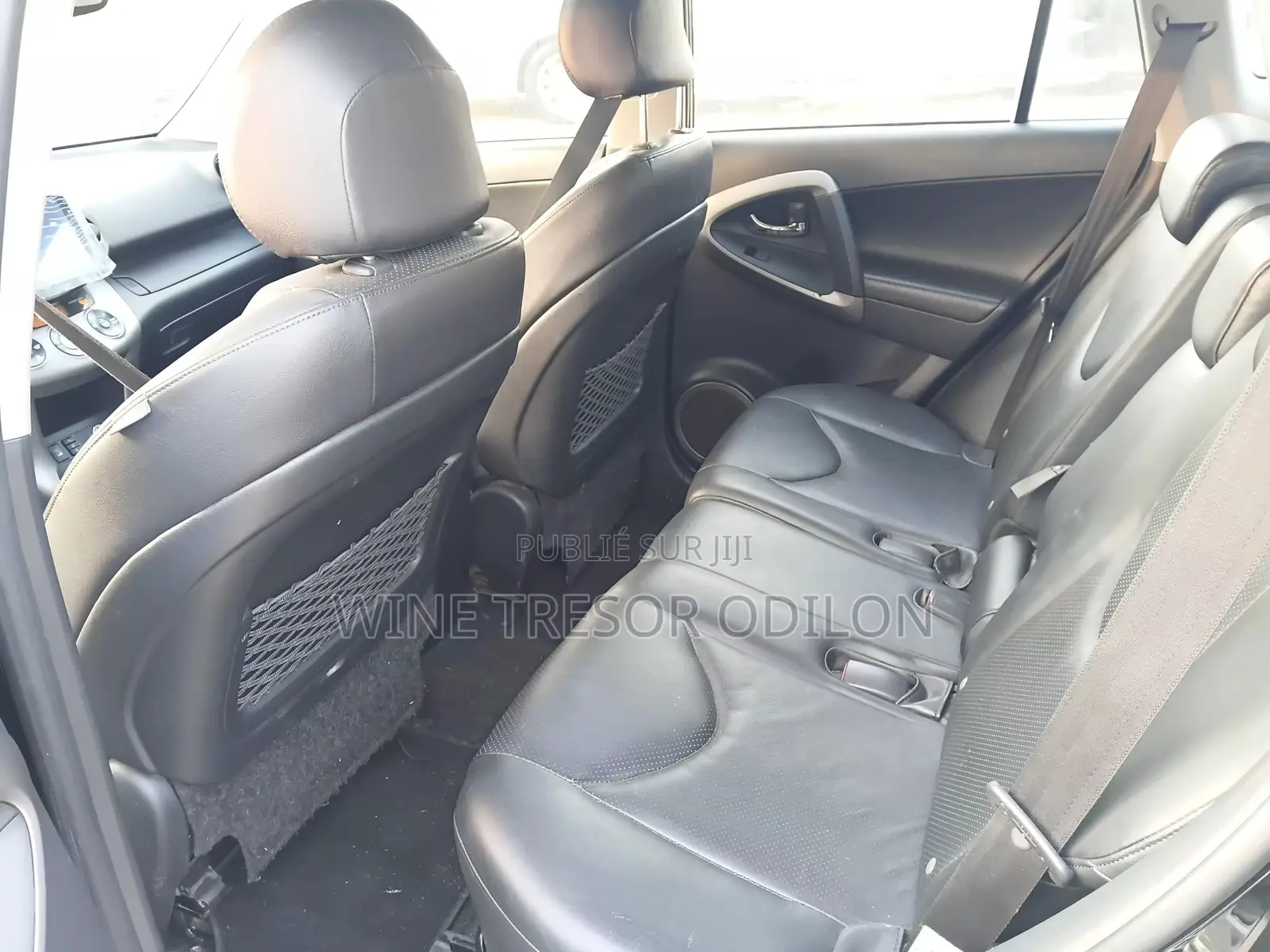 Toyota RAV4 2011 Noir