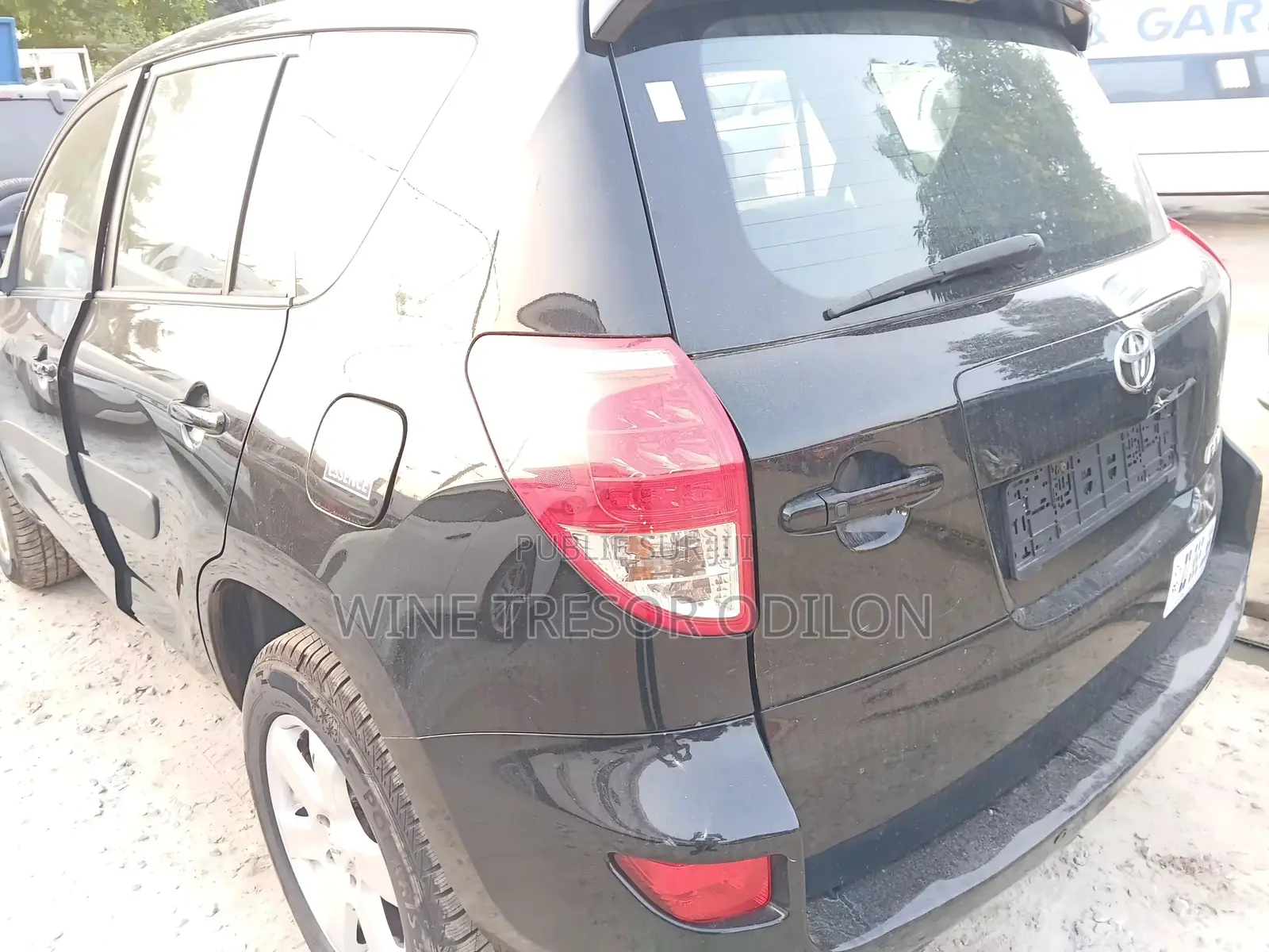 Toyota RAV4 2011 Noir