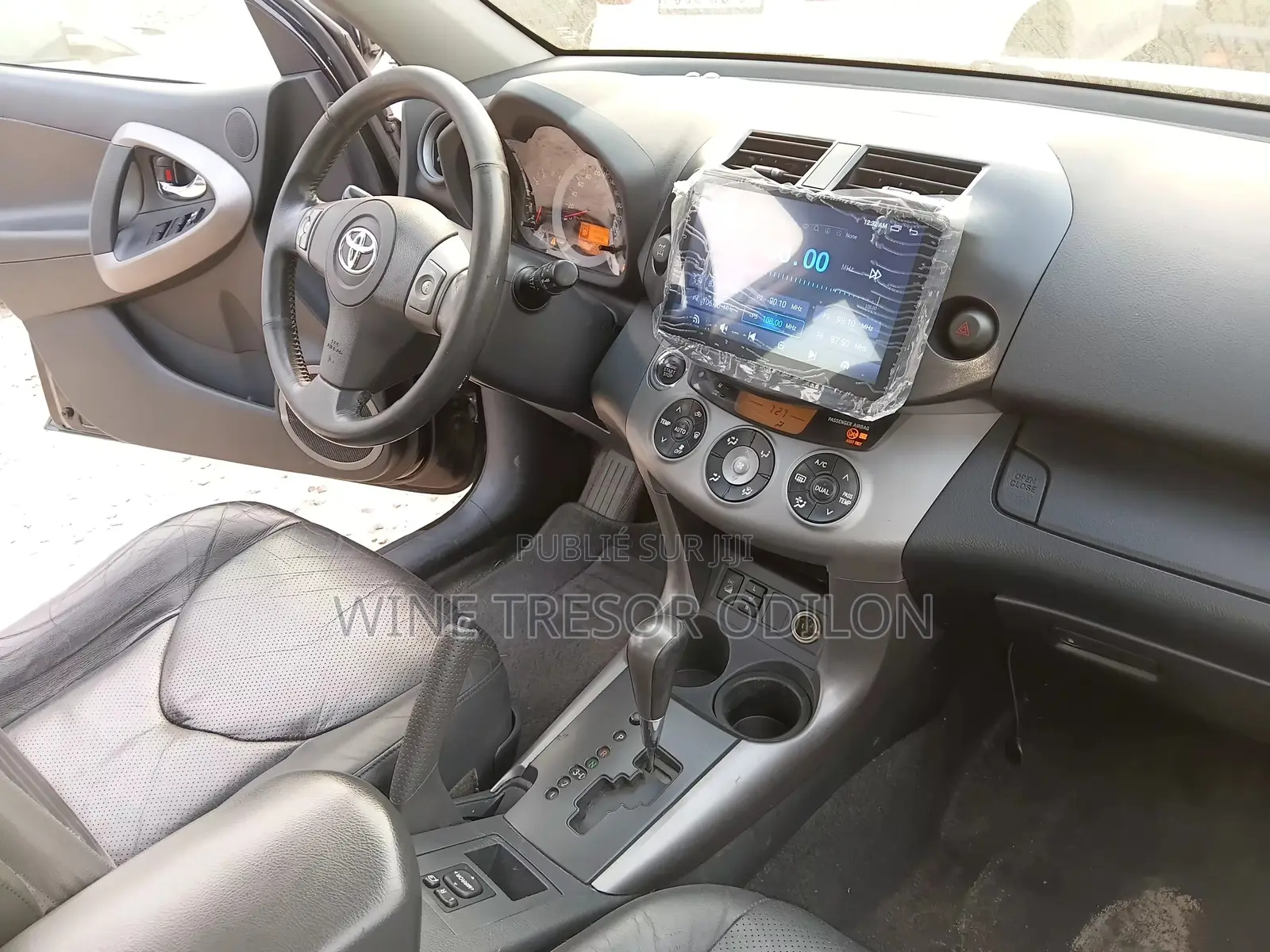 Toyota RAV4 2011 Noir