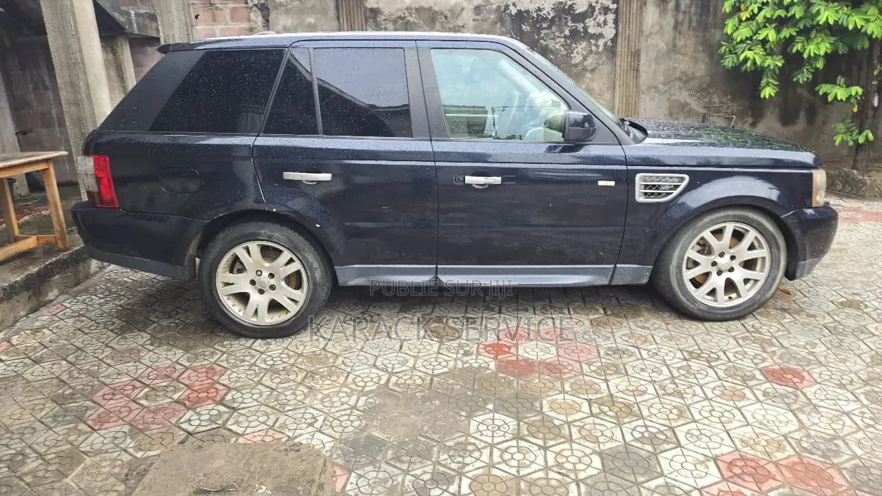 Rover 100 2021 Noir