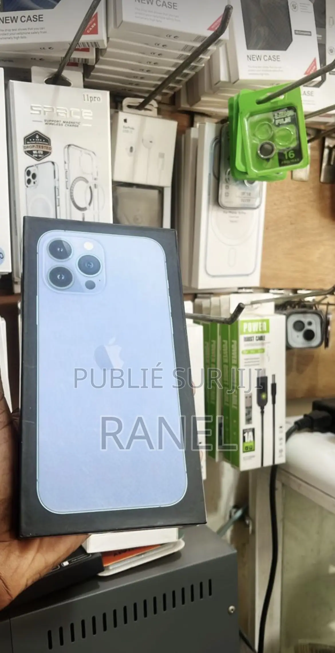 Nouveau Apple iPhone 13 Pro Max 128 GB Bleu
