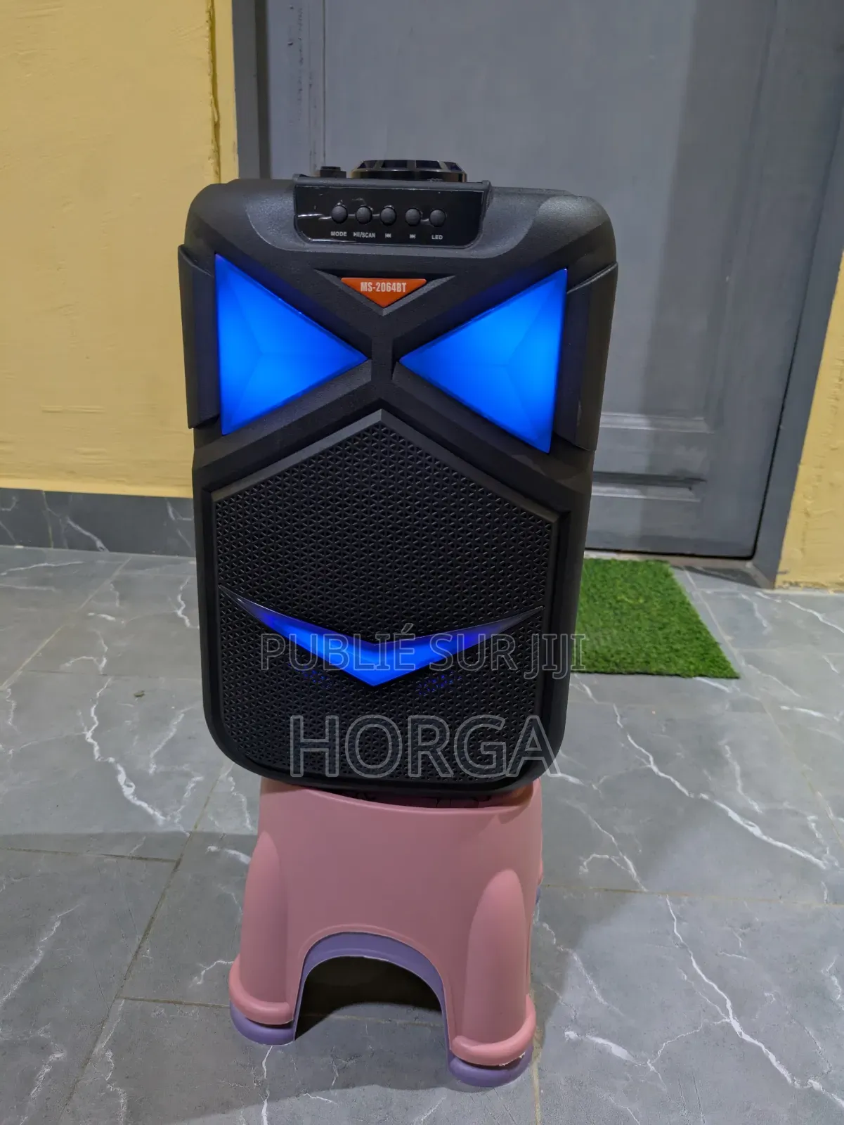 Baffle Bluetooth