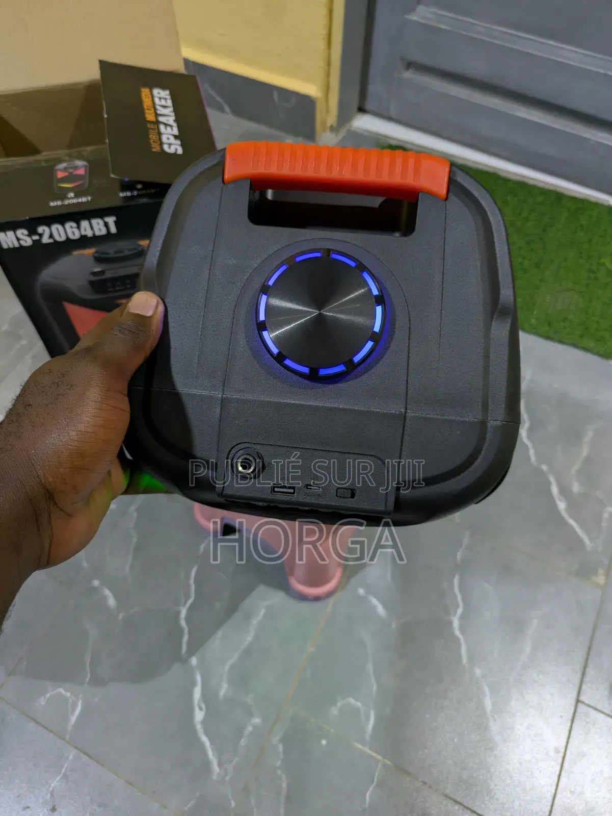 Baffle Bluetooth