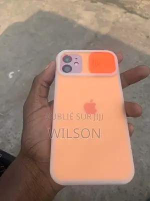 Apple iPhone 11 64 GB Rouge