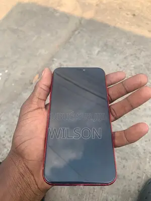 Apple iPhone 11 64 GB Rouge