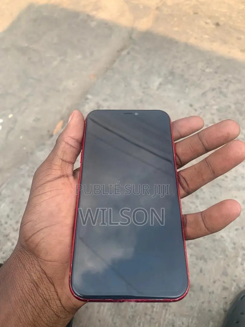 Apple iPhone 11 64 GB Rouge