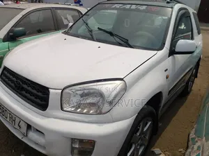 Toyota RAV4 2018 Blanc
