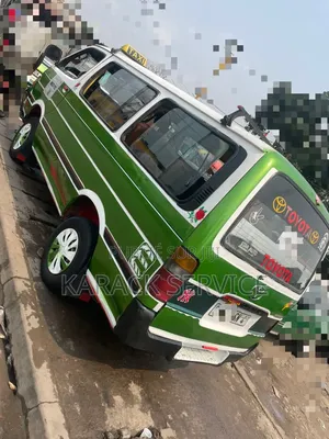 Toyota HiAce 2022 Vert