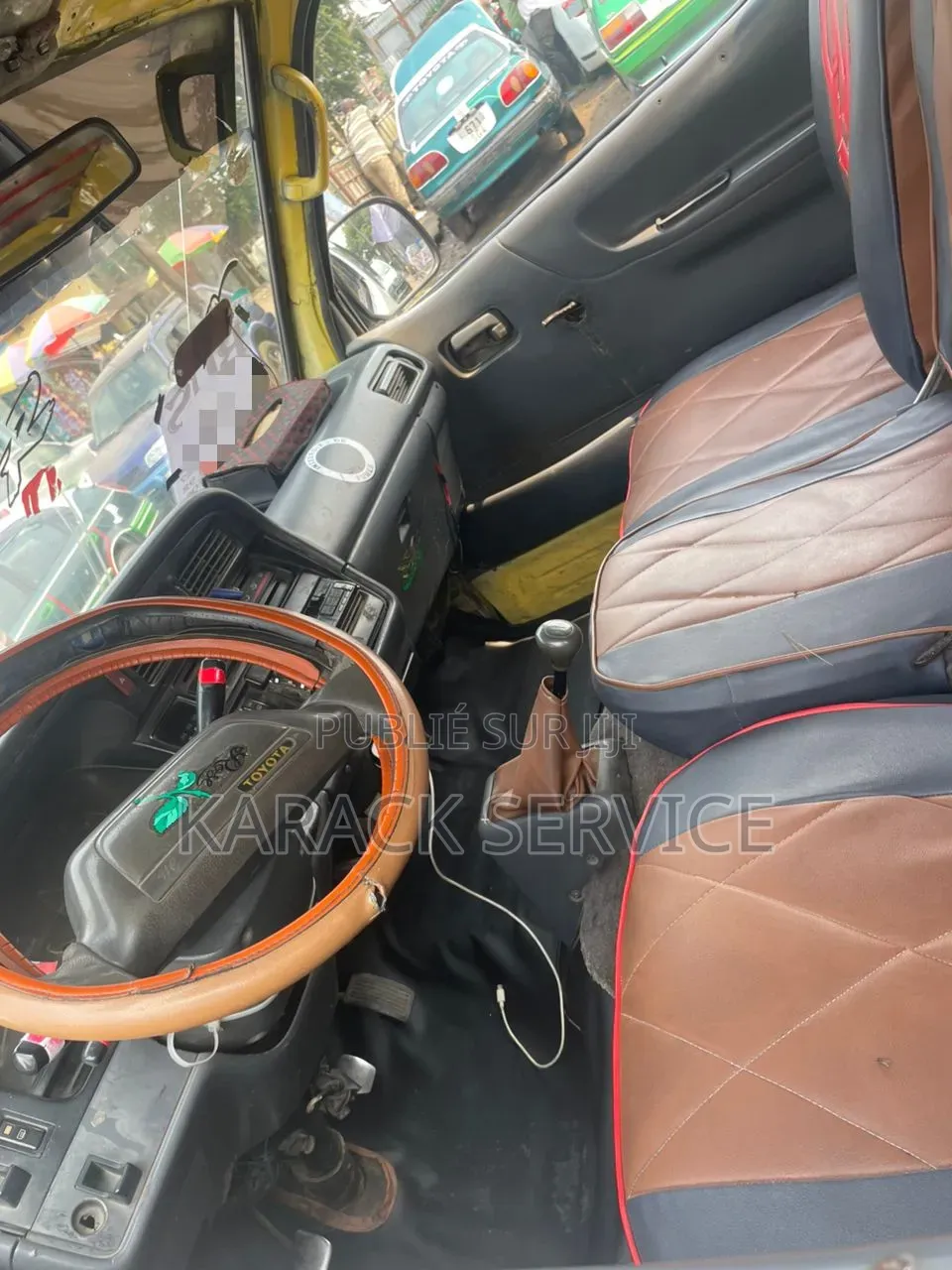 Toyota HiAce 2022 Vert