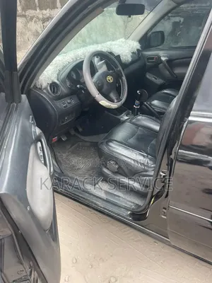 Toyota RAV4 2016 Noir