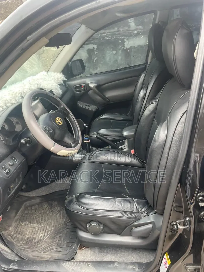Toyota RAV4 2016 Noir