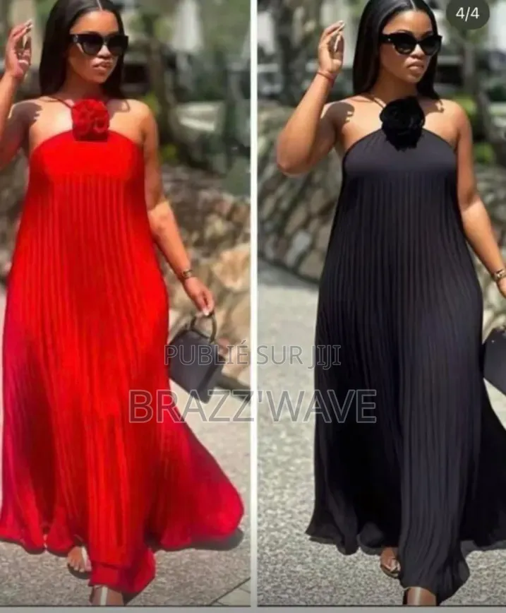 Robe Longue Plissée À Fleur