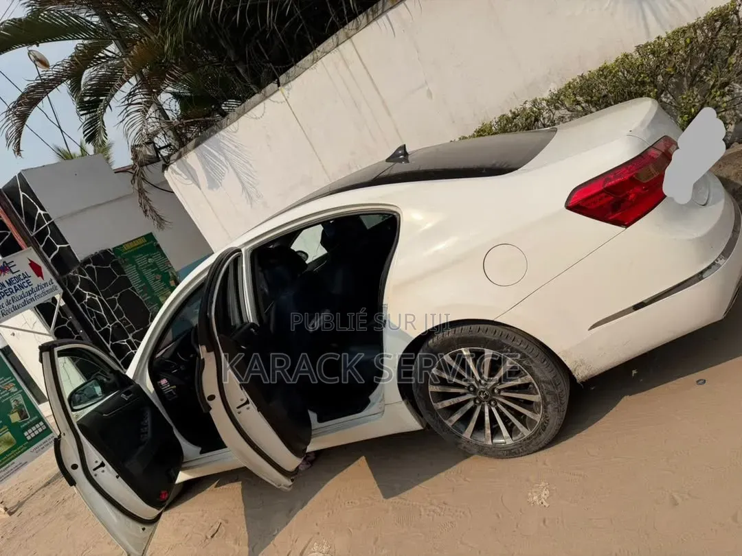 Kia K5 2024 Blanc