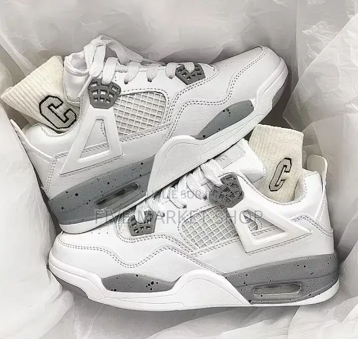 Jordan 4 Retro — Pointures Disponibles — Livraison Brazzaville