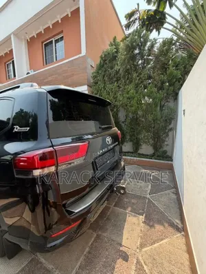 Toyota Land Cruiser 2024 Noir