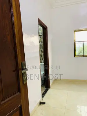 2chbre Appartement dans Ben’S Home, Poto-Poto à Louer