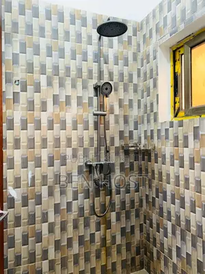 2chbre Appartement dans Ben’S Home, Poto-Poto à Louer