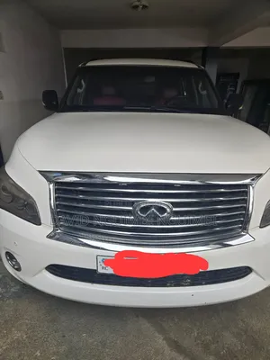Infiniti QX80 2024 Blanc cassé