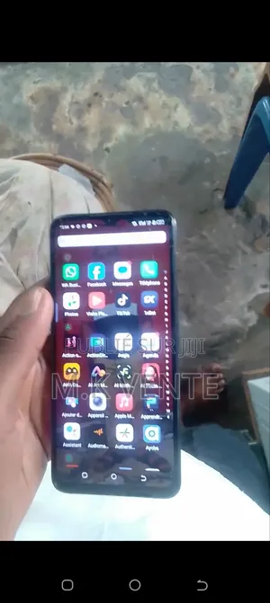 Tecno Spark 10C 128 GB Bleu