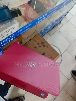 Nouveau Dell Inspiron 15 6GB Intel Core M2 HDD 128GB