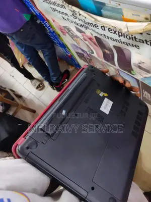 Nouveau Dell Inspiron 15 6GB Intel Core M2 HDD 128GB