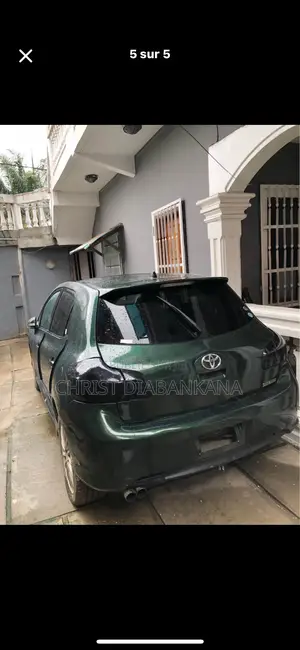 Toyota Lame 2009 Vert